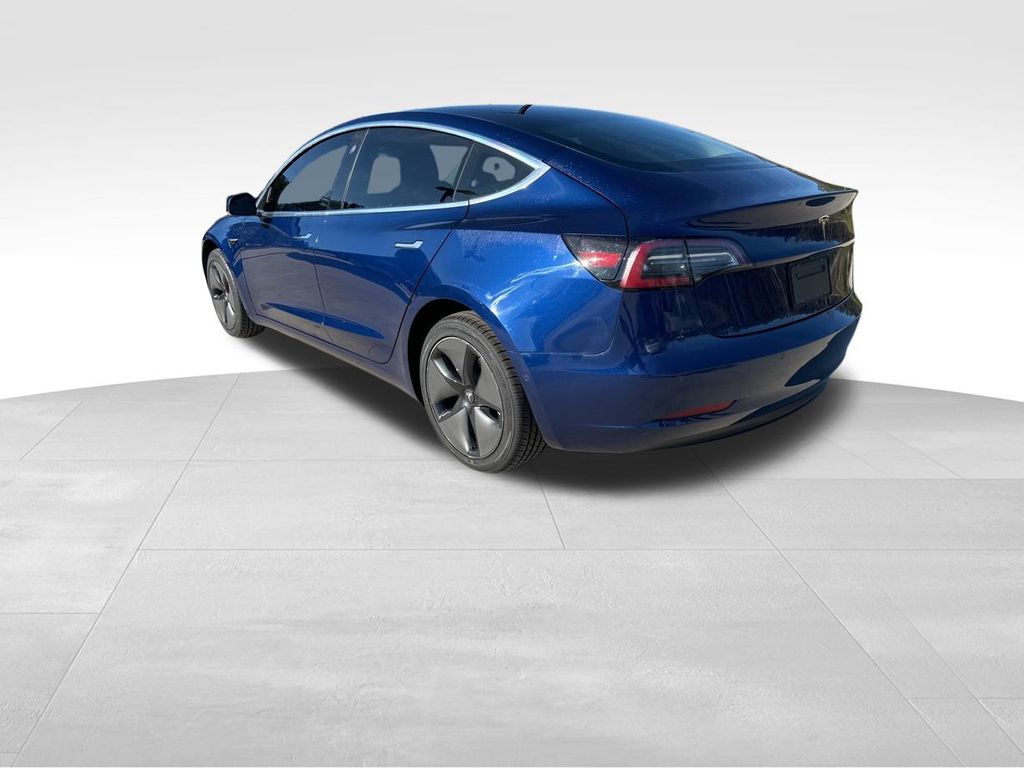 2018 Tesla Model 3 Mid Range 7