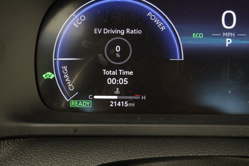 Thumbnail: 2023 Toyota Crown - 16