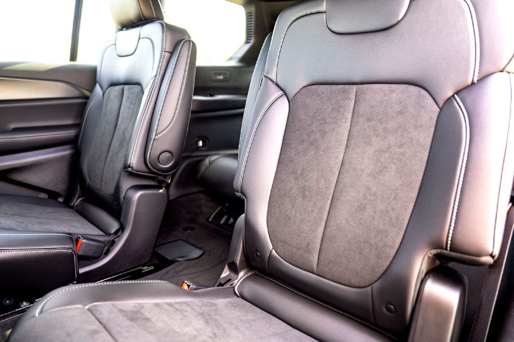 New Car 2025 Jeep Grand Cherokee L  Altitude For Sale Under $50,000 In Taylor, Texas