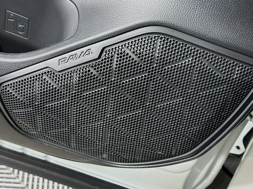 Thumbnail: 2025 Toyota RAV4 - 19