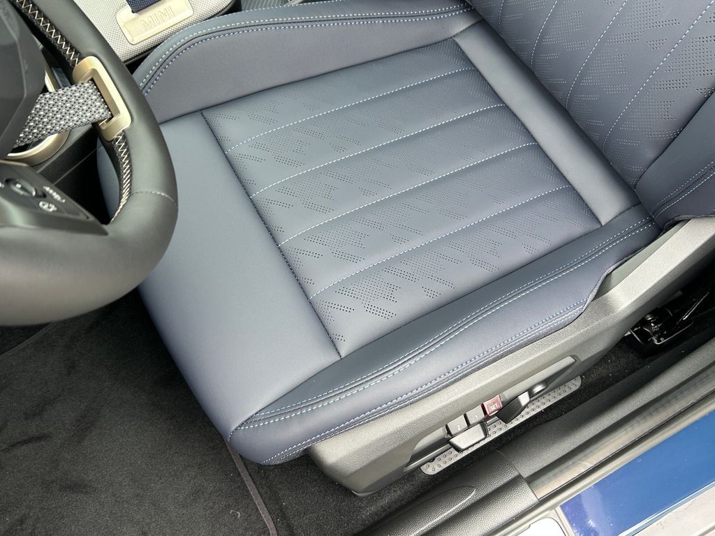 Thumbnail: 2026 MINI Cooper - 15