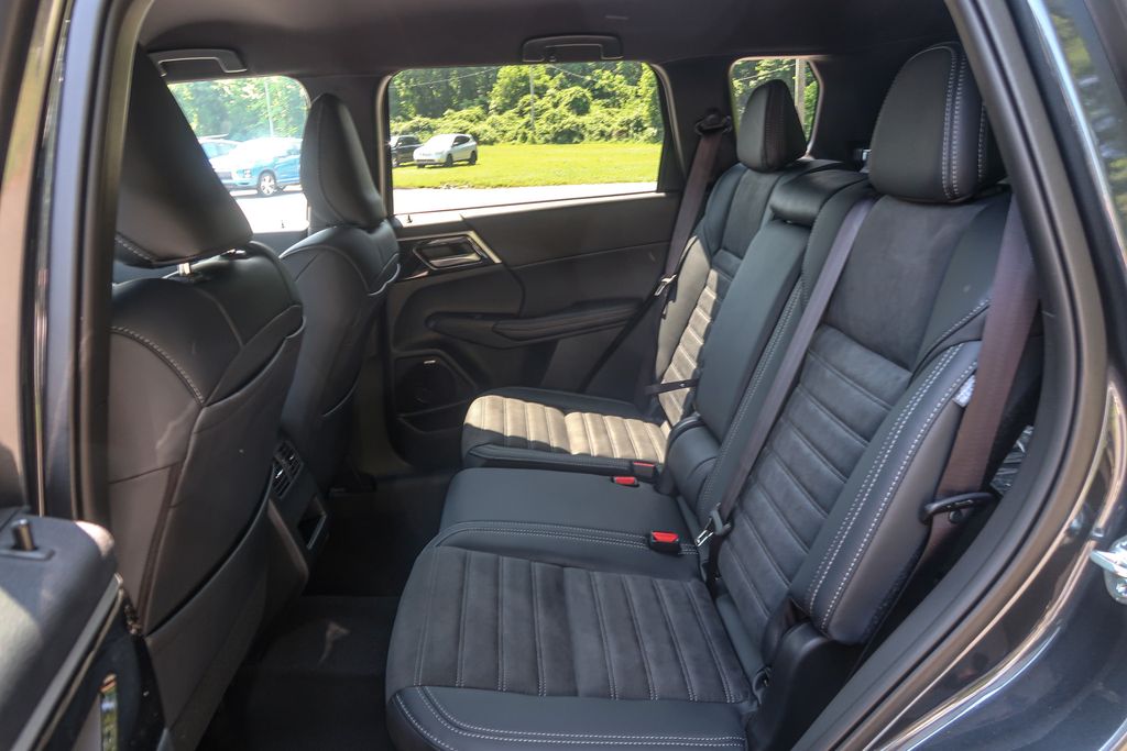 2026 Mitsubishi Outlander LE 2.5 S-AWC