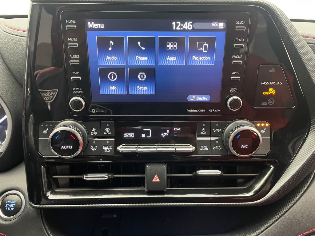 Thumbnail: 2021 Toyota Highlander - 25