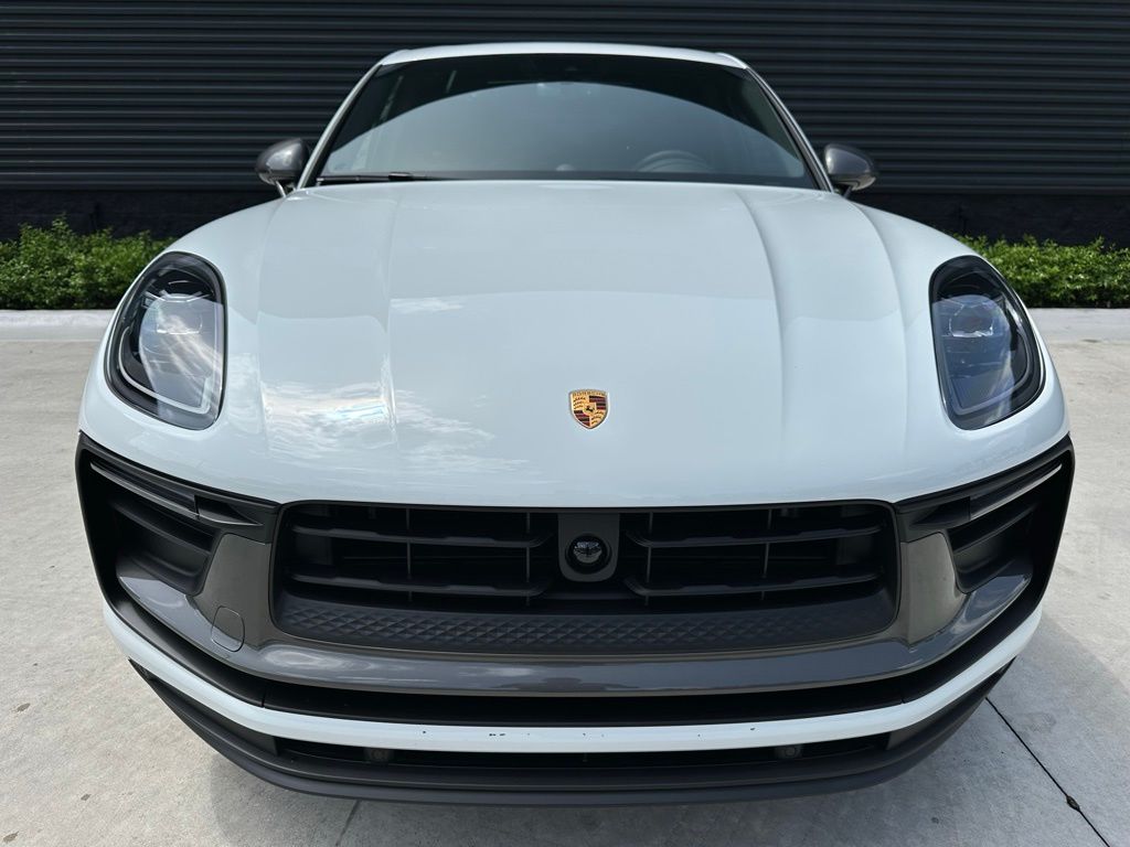 Thumbnail: 2025 Porsche Macan - 7