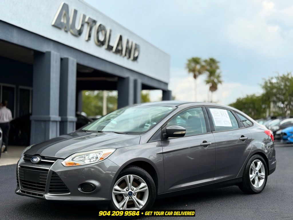 Sterling Gray Metallic 2014 Ford Focus Sedan Front-Wheel Drive 6-Speed Automatic