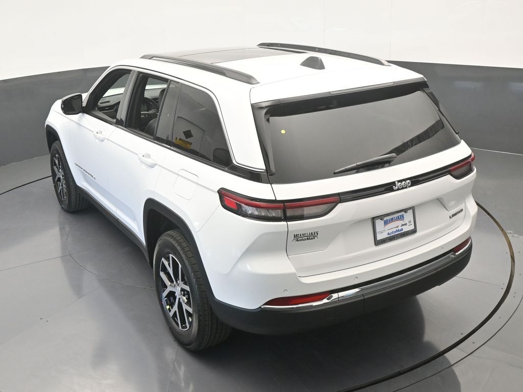 Used 2025 Bright White Clearcoat Jeep Limited image 44