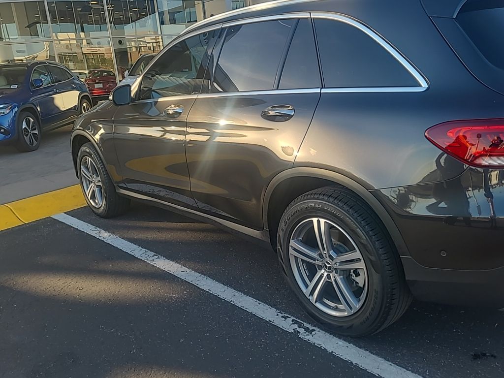 2021 Mercedes-Benz GLC 300 4