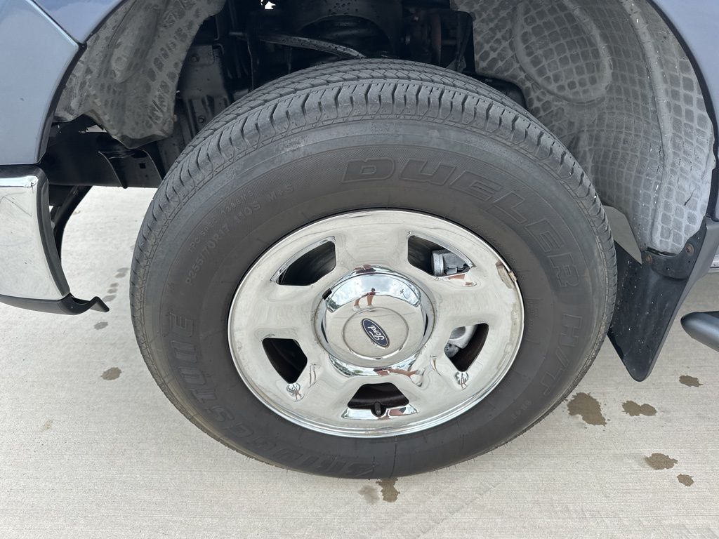 2006 Blue Ford F-150 XLT 4X4 Truck