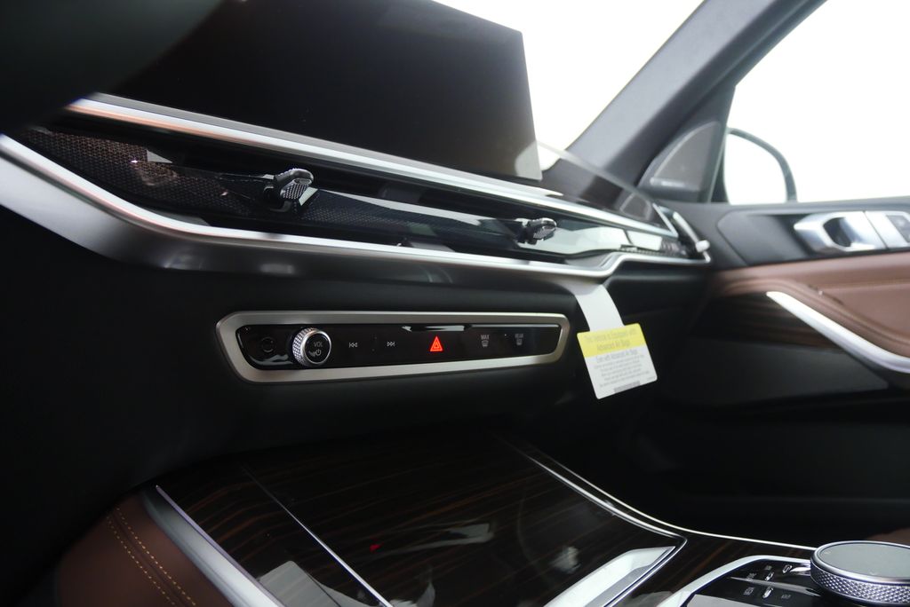 Thumbnail: 2026 BMW X5 - 20