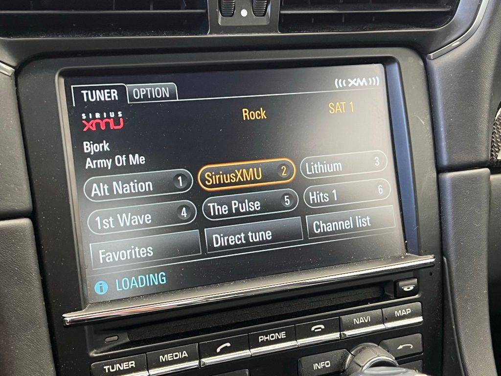 Thumbnail: 2016 Porsche 911 - 15