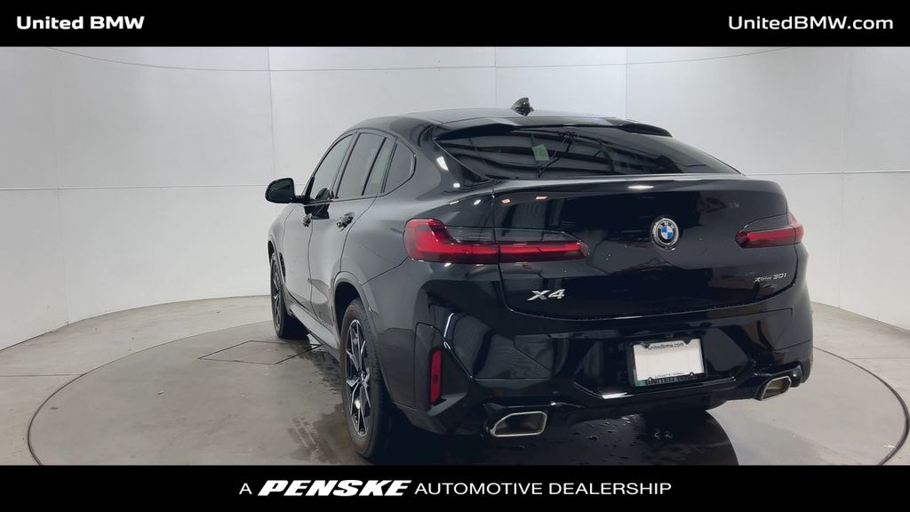 Thumbnail: 2025 BMW X4 - 7