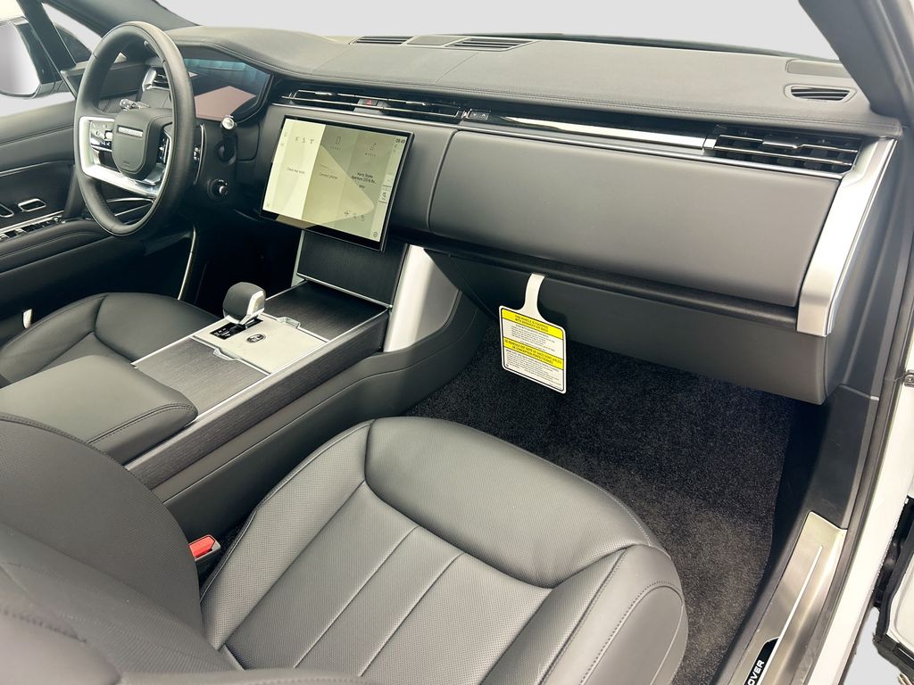 Thumbnail: 2026 Land Rover Range Rover - 17