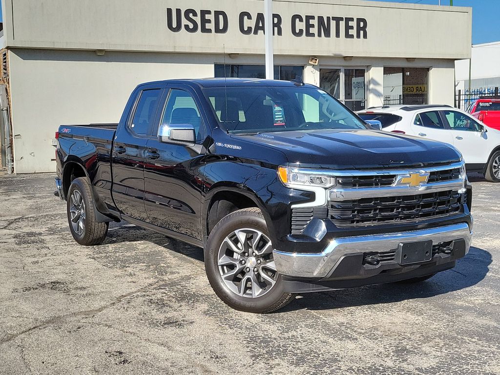 2025 Chevrolet Silverado 1500 LT Double Cab 4WD
