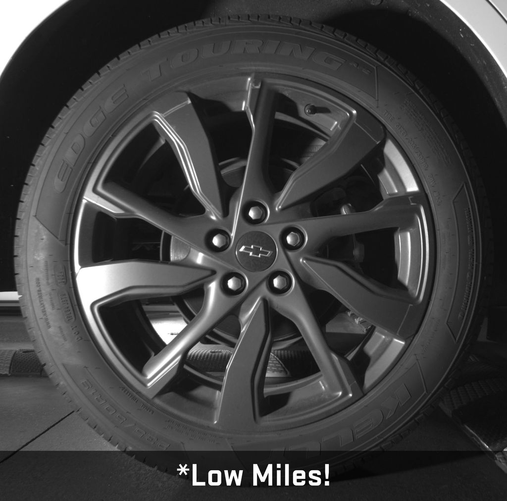 2022 Chevrolet Equinox RS White at Klick Lewis Buick Chevrolet