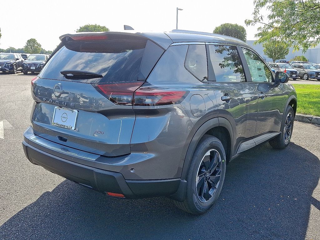 Thumbnail: 2026 Nissan Rogue - 4