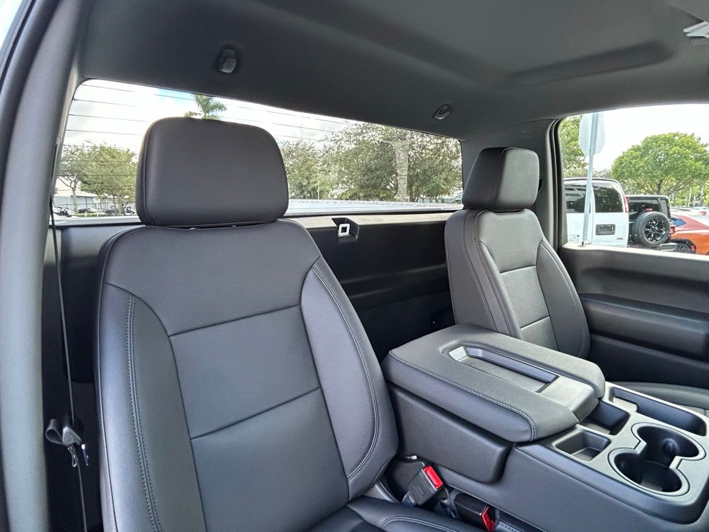 New 2025 Summit White Chevrolet Work Truck image 29