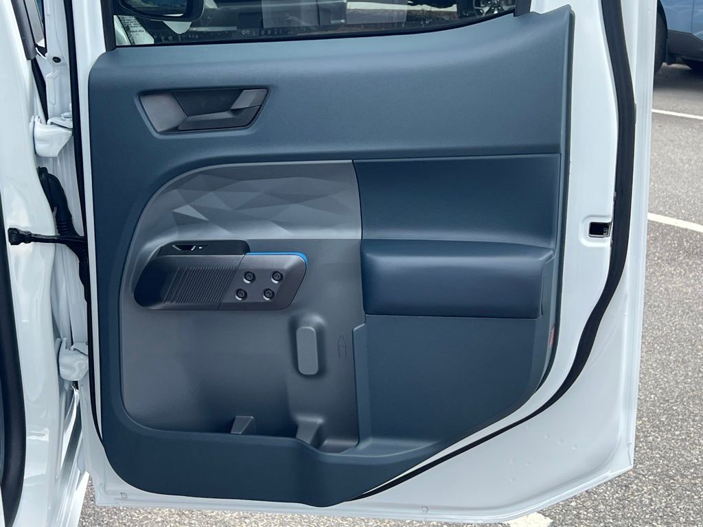 2025 Ford Maverick LOBO White at Walterboro Ford