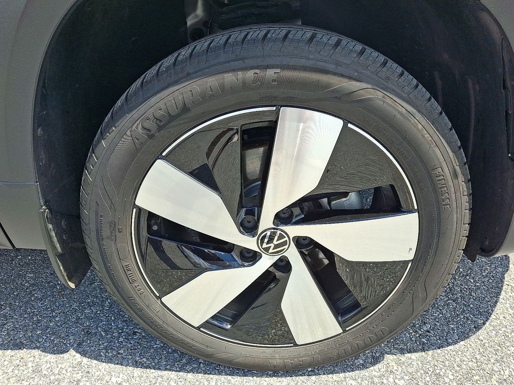 2023 Volkswagen Taos — photo 9