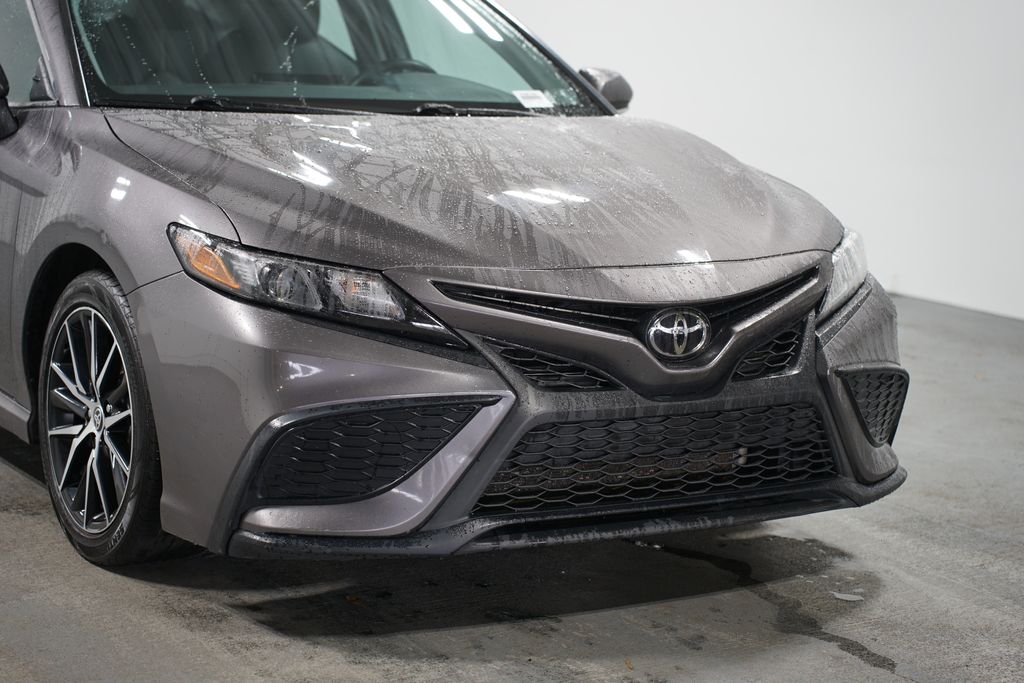 2023 Toyota Camry SE 4