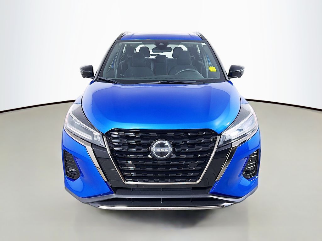 Used 2024 Nissan Kicks SUV