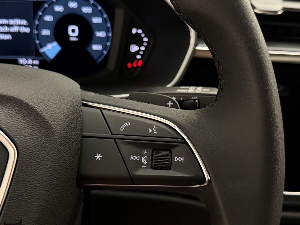 2025 Audi Q3  26