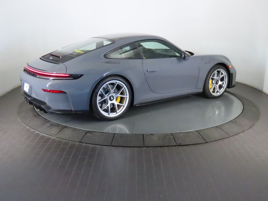 Thumbnail: 2026 Porsche 911 - 7