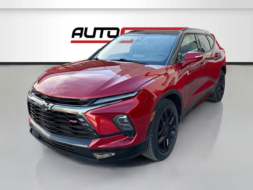 Used 2023 Red Chevrolet RS image 3