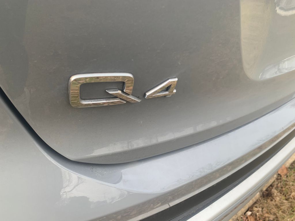 Thumbnail: 2023 Audi Q4 e-tron - 7