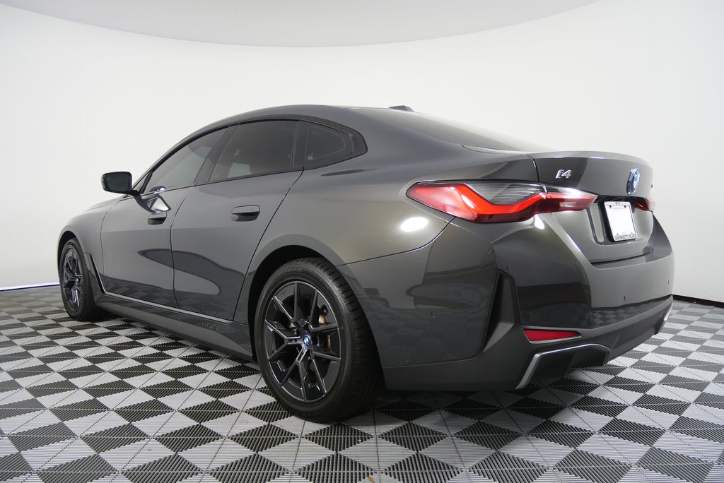 Thumbnail: 2023 BMW i4 - 5