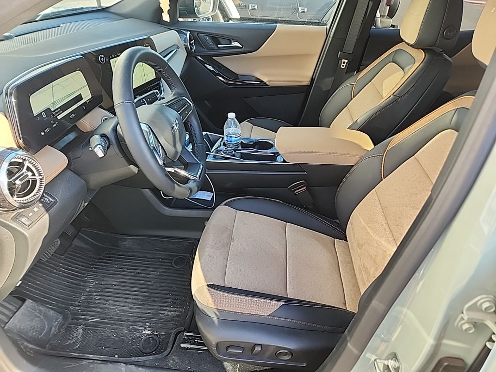 Thumbnail: 2025 Chevrolet Equinox - 15