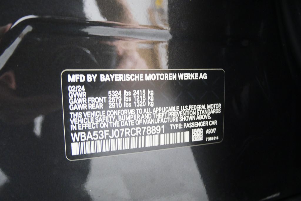 Thumbnail: 2024 BMW 5 Series - 6