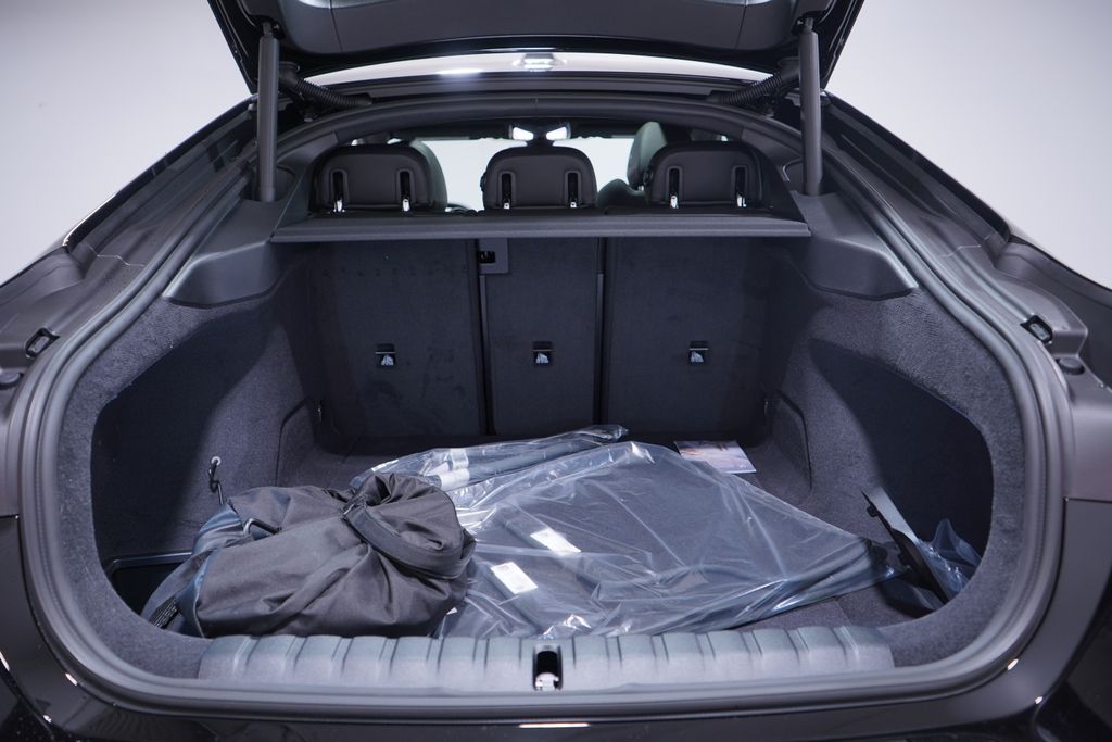 Thumbnail: 2025 BMW i4 - 13