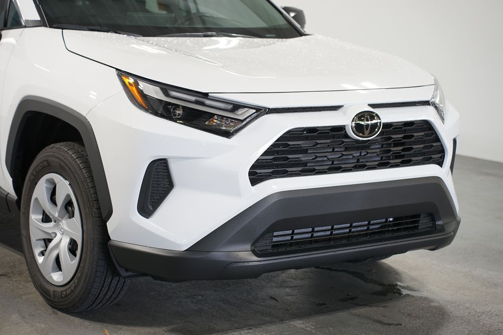 Thumbnail: 2025 Toyota RAV4 - 4