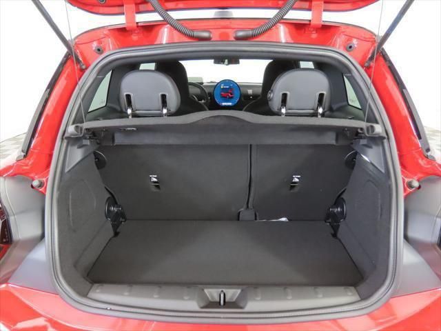 Thumbnail: 2026 MINI Cooper - 26