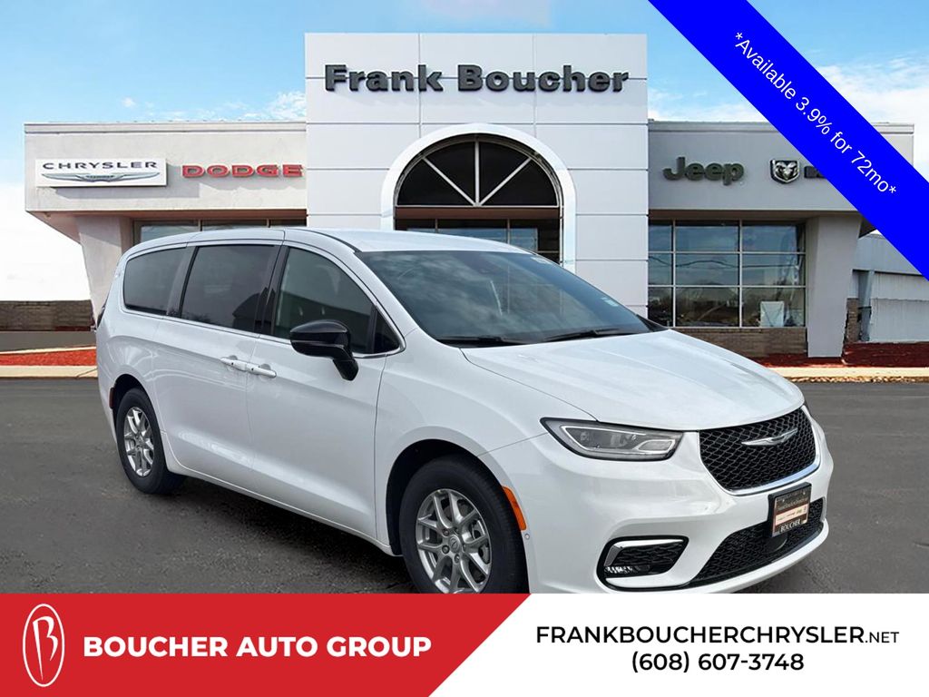 2026 Chrysler Pacifica Select's photo