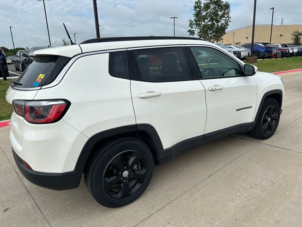 Thumbnail: 2017 Jeep Compass - 4