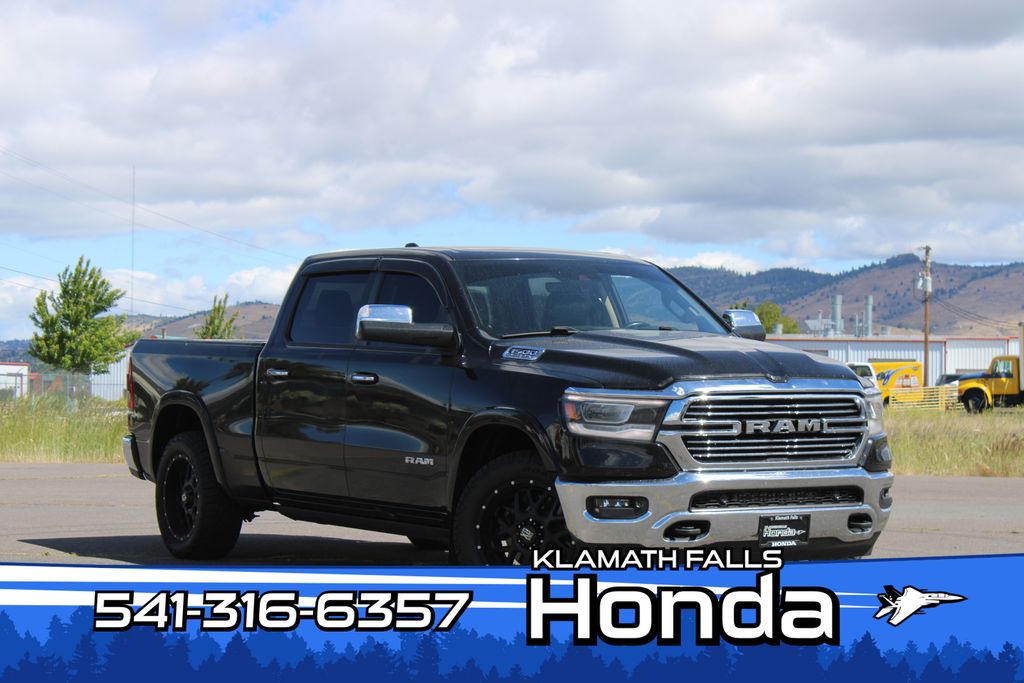 2019 RAM 1500 Laramie Crew Cab 4WD