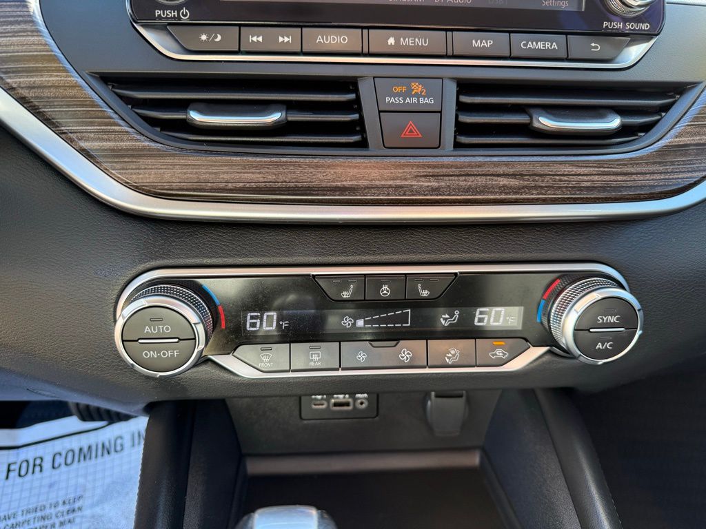 Thumbnail: 2019 Nissan Altima - 17