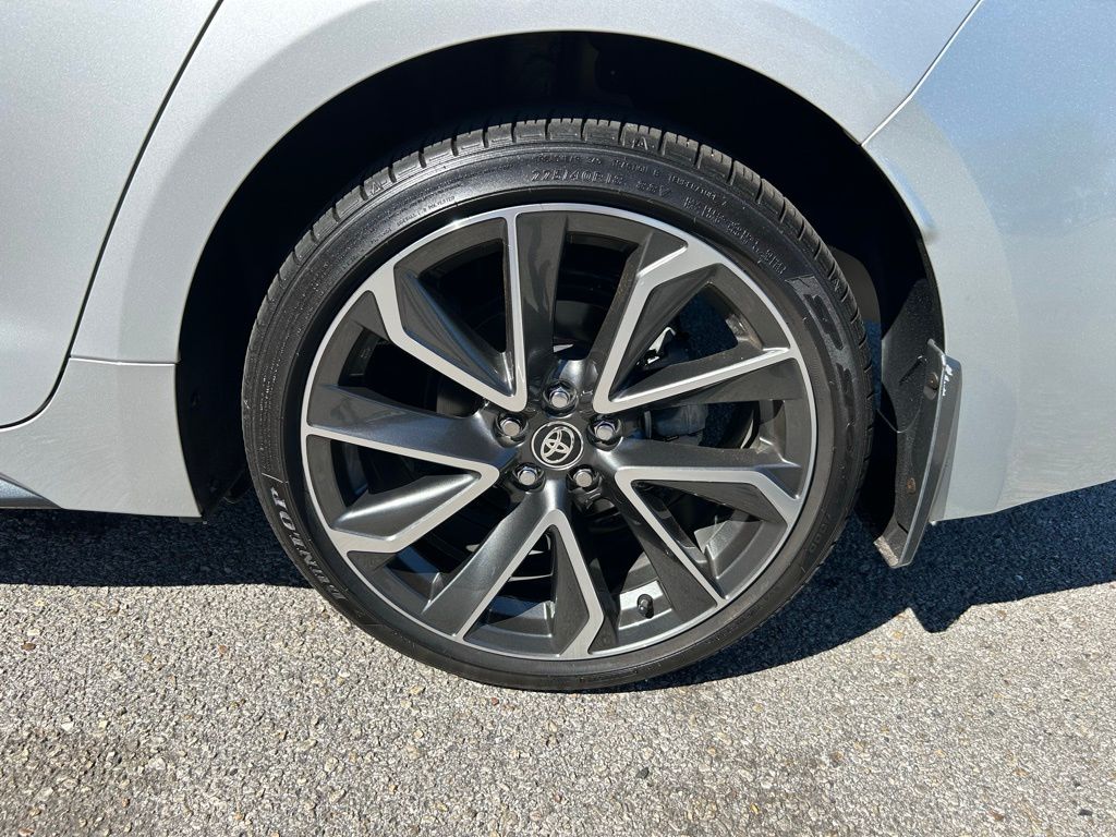 Thumbnail: 2022 Toyota Corolla - 9