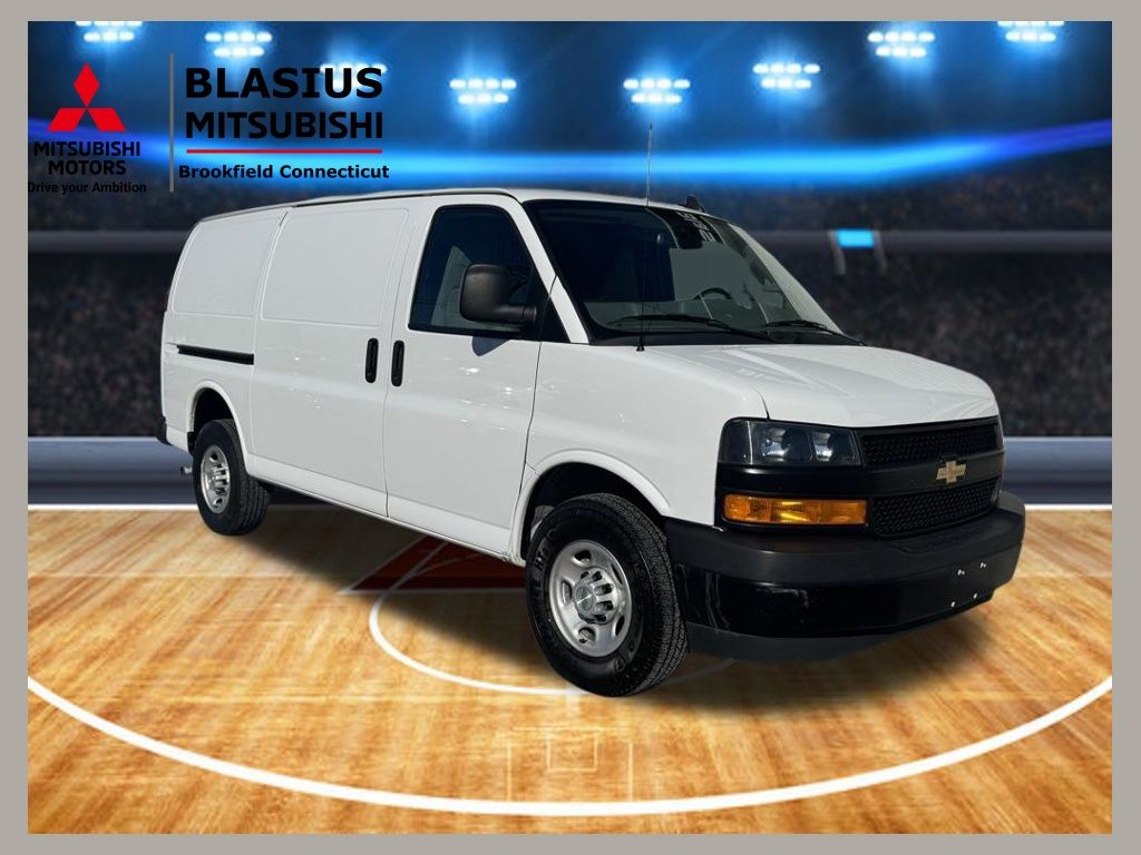 2022 Chevrolet Express Cargo 2500 RWD