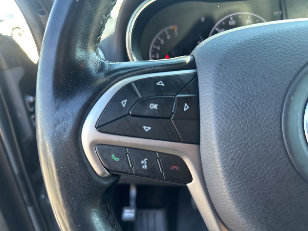 Used Car 2020 Jeep Grand Cherokee  Altitude For Sale Under $25,000 In Austin, Texas