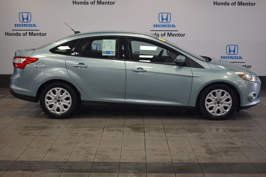 2012 Ford Focus SE 7