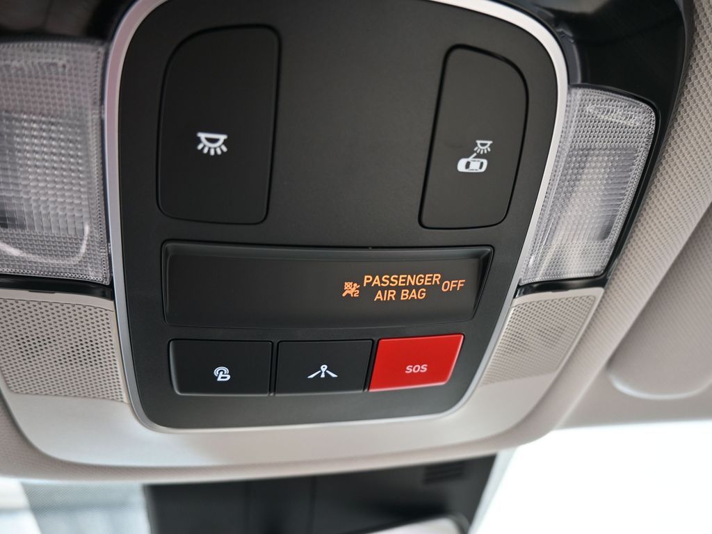 Used 2023 Serenity White Hyundai SEL image 30