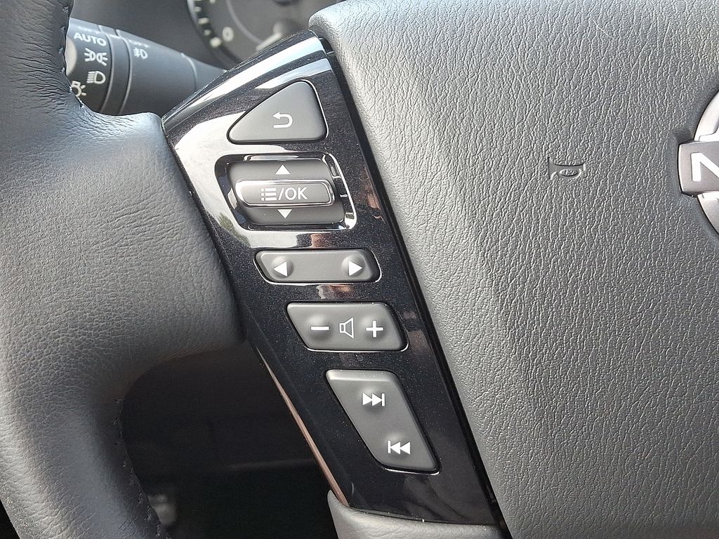 2024 Nissan Armada SL 23