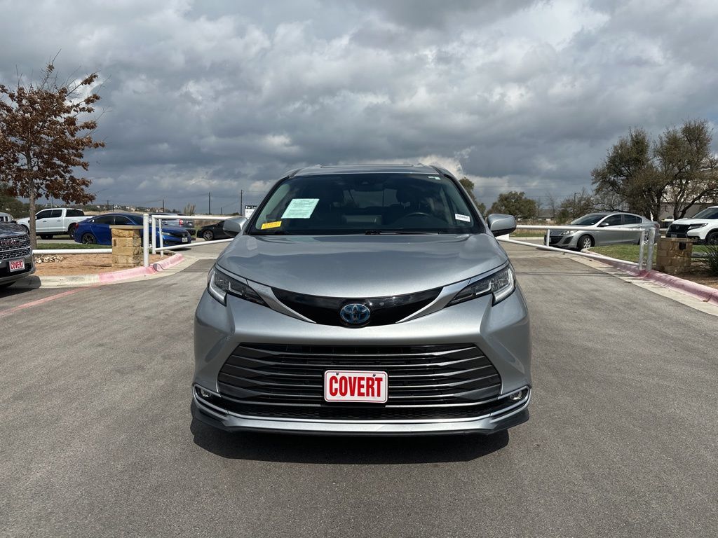 Used Car 2021 Toyota Sienna  For Sale Under $35,000 In Austin, Texas