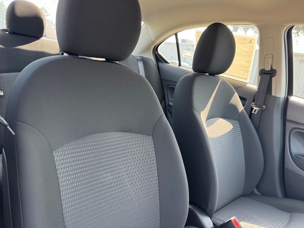 2024 Mitsubishi Mirage G4 ES photo 25