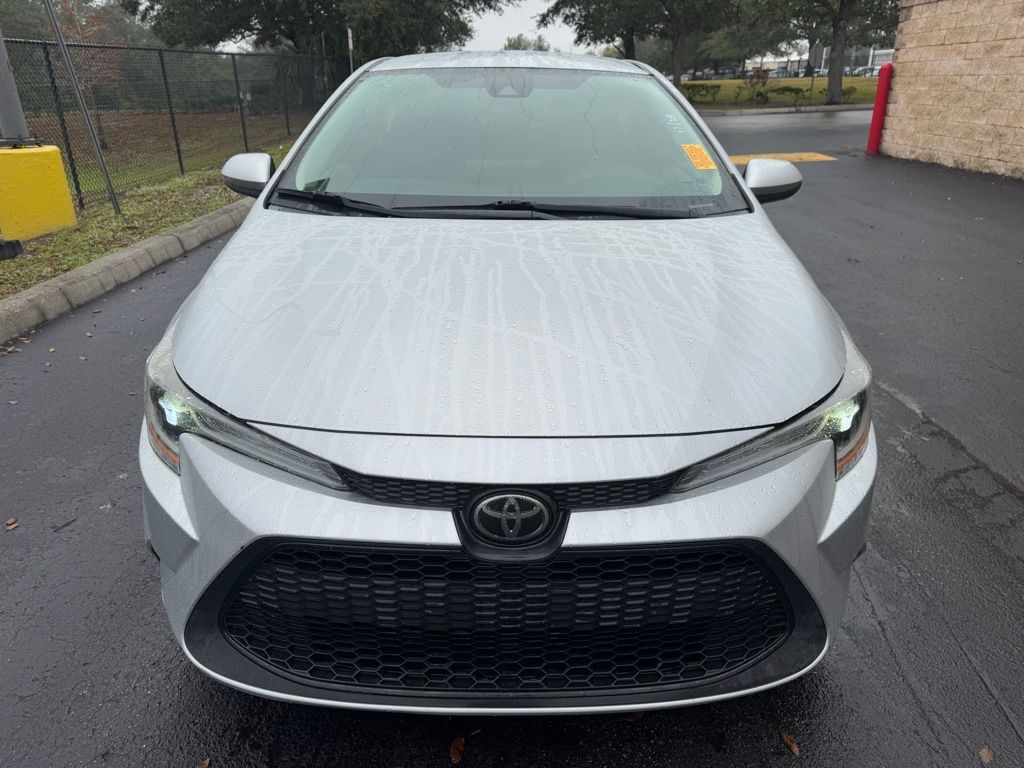 2021 Toyota Corolla LE 8