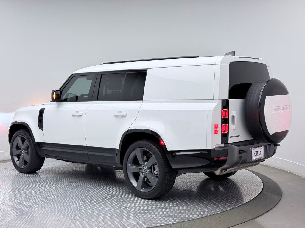 Thumbnail: 2024 Land Rover Defender - 9