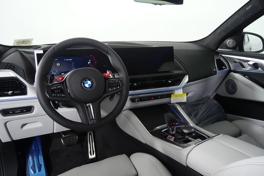 Thumbnail: 2026 BMW XM - 20