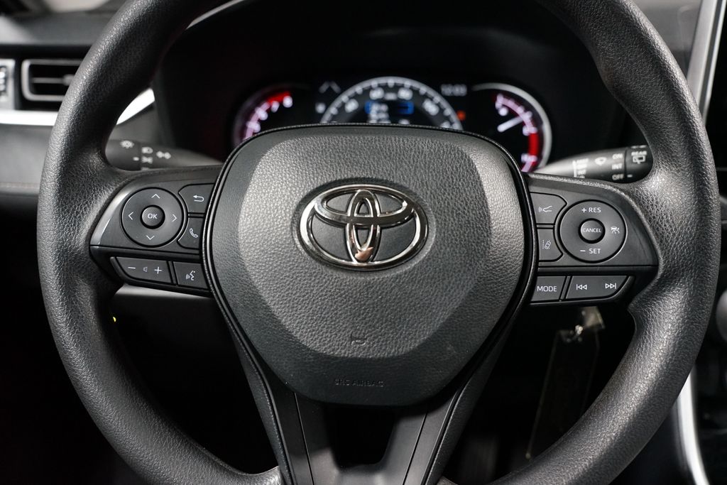 Thumbnail: 2025 Toyota RAV4 - 12